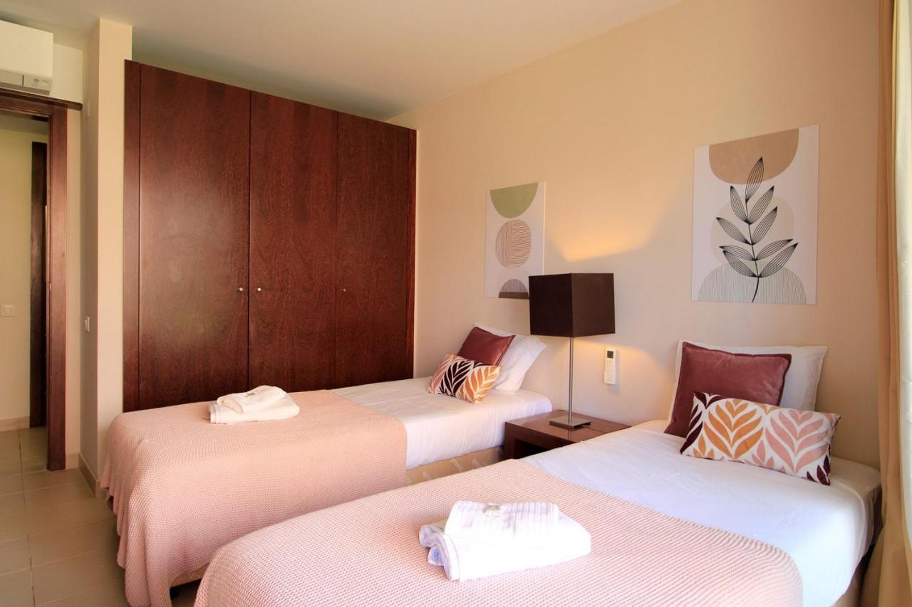 Albufeira Salgados Premium 1 With Pool by Homing Guia (Faro) Exterior foto